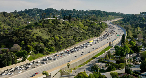 California, rientra parte dell�emergenza per il serbatoio chimico danneggiato a Garden Grove
